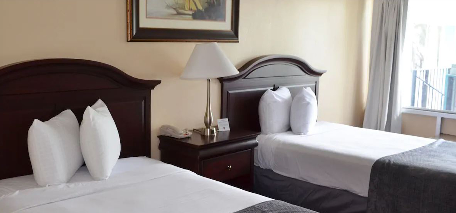 RELAX IN LUXURIOUS ACCOMMODATIONS WITH FIRST CLASS AMENITIES AT ALTAMONTE SPRINGS HOTEL